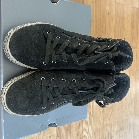 German Gabor olive green sneakers - Picture 2 of 7